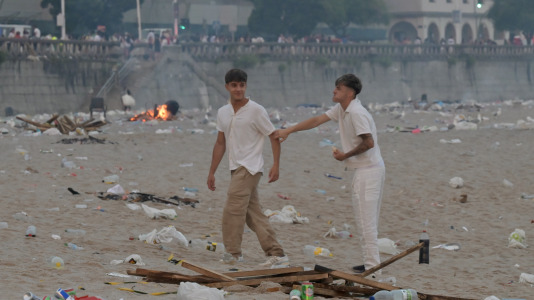 El Paseo Marítimo de A Coruña amaneció con toneladas de basura
