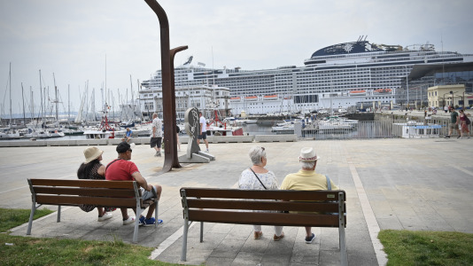 Más de 6.000 pasajeros desembarcan en la ciudad