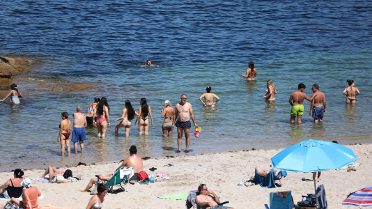 Los coruñeses sufrieron durante todo este fin de semana temperaturas superiores a los 30 grados