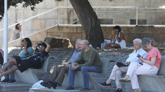 Los coruñeses sufrieron durante todo este fin de semana temperaturas superiores a los 30 grados