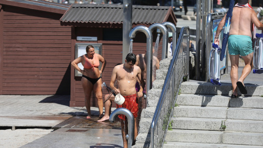 Los coruñeses sufrieron durante todo este fin de semana temperaturas superiores a los 30 grados