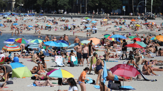 Los coruñeses sufrieron durante todo este fin de semana temperaturas superiores a los 30 grados