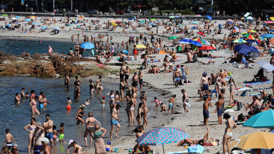 Los coruñeses sufrieron durante todo este fin de semana temperaturas superiores a los 30 grados