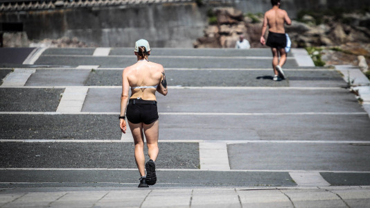 Los coruñeses sufrieron durante todo este fin de semana temperaturas superiores a los 30 grados