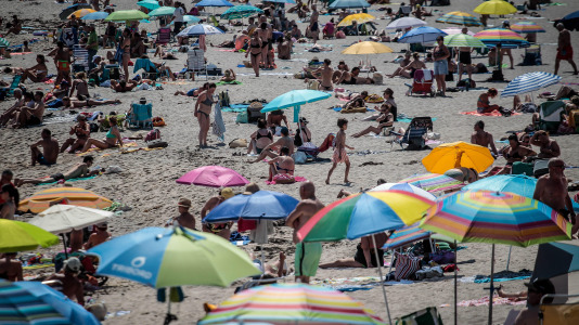 Los coruñeses sufrieron durante todo este fin de semana temperaturas superiores a los 30 grados