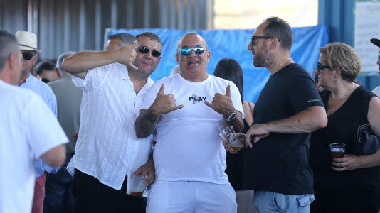El barrio retó al calor para celebrar la fiesta de su patrón
