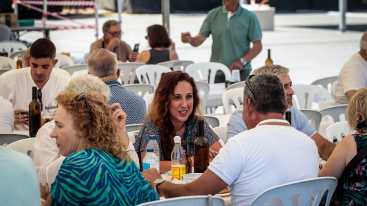 Vilacoba (Abegondo) celebró una jornada de celebración con música y comida