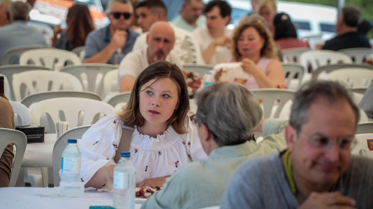 Vilacoba (Abegondo) celebró una jornada de celebración con música y comida
