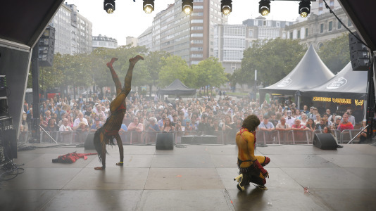 La segunda jornada festejó el ‘Atlantic Drag!’, un homenaje al talento drag local y su fuerza escénica en el que un total de once reinas del transformismo