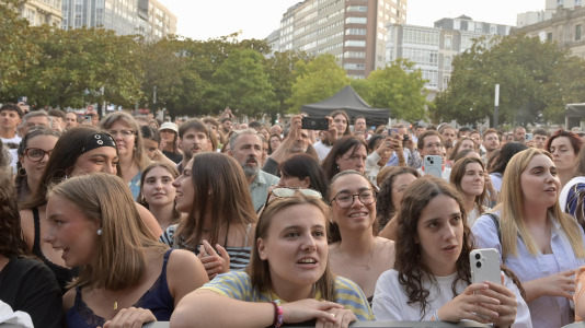 Sasha Moon, Kim Miller, Alba Reche y Terrae DJ’S despidieron este miércoles los conciertos de la plaza de Pontevedra. A partir del jueves se desplaza a los jardines de Méndez Núñez