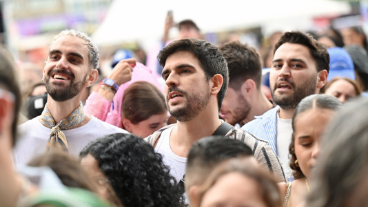 Esta nueva edición del Morriña Fest abrió su primer día con Lemot, teniendo como platos fuertes a Belén Aguilera, Juanes y Manuel Turizo