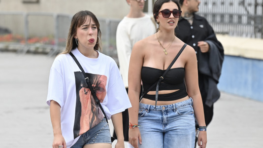 Esta nueva edición del Morriña Fest abrió su primer día con Lemot, teniendo como platos fuertes a Belén Aguilera, Juanes y Manuel Turizo