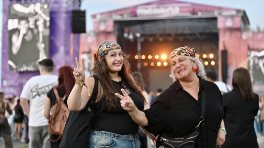 Esta nueva edición del Morriña Fest abrió su primer día con Lemot, teniendo como platos fuertes a Belén Aguilera, Juanes y Manuel Turizo
