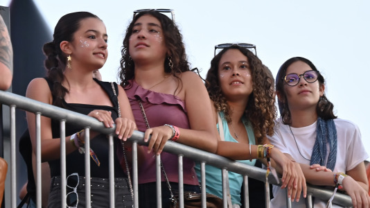 Esta nueva edición del Morriña Fest abrió su primer día con Lemot, teniendo como platos fuertes a Belén Aguilera, Juanes y Manuel Turizo