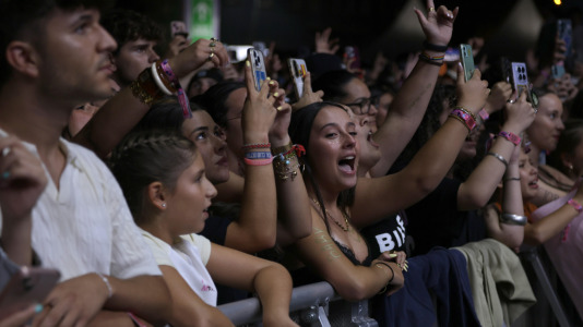 El talento gallego de 9Louro y la música de Young Miko copan el Morriña Fest en su segunda jornada