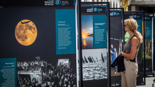 A Coruña acoge la exposición con imágenes de algunos de los fotoperiodistas más destacados de la ciudad y la comunidad, entre ellos, los de El Ideal Gallego Javier Alborés, Patricia G. Fraga, Quintana, Carlota Blanco y Germán Barreiros