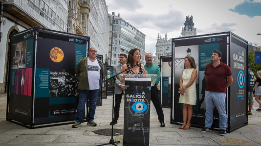 A Coruña acoge la exposición con imágenes de algunos de los fotoperiodistas más destacados de la ciudad y la comunidad, entre ellos, los de El Ideal Gallego Javier Alborés, Patricia G. Fraga, Quintana, Carlota Blanco y Germán Barreiros