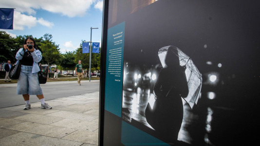 A Coruña acoge la exposición con imágenes de algunos de los fotoperiodistas más destacados de la ciudad y la comunidad, entre ellos, los de El Ideal Gallego Javier Alborés, Patricia G. Fraga, Quintana, Carlota Blanco y Germán Barreiros