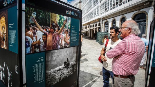 A Coruña acoge la exposición con imágenes de algunos de los fotoperiodistas más destacados de la ciudad y la comunidad, entre ellos, los de El Ideal Gallego Javier Alborés, Patricia G. Fraga, Quintana, Carlota Blanco y Germán Barreiros