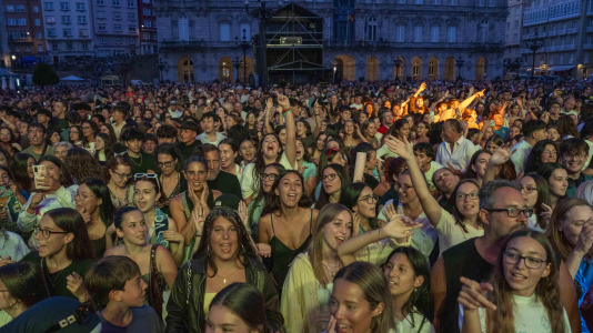 Los 40 Summer Live conquistó al público más joven en en el cuarto gran concierto de las fiestas de verano