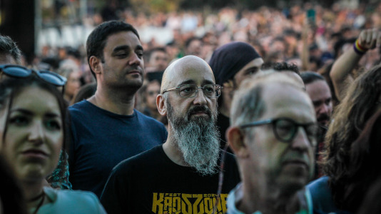 La banda gallega de rock/grunge Bala en su actuación en la playa de Riazor