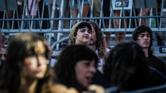 La banda gallega de rock/grunge Bala en su actuación en la playa de Riazor