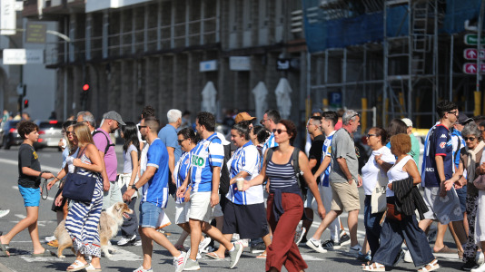 Muy movida la zona del Paseo Marítimo y las playas
