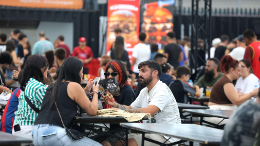 Hasta 17 hamburgueserías del país compiten por ser la mejor valorada por los asistentes en esta nueva edición que estará en la ciudad hasta el domingo 23 de agosto