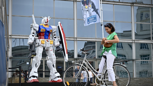 Bandai estrena en A Coruña The Gundam Base Rolling Pop-Up Tour, una experiencia itinerante que lleva el universo Gundam y Gunpla a distintas ciudades y grandes eventos de cultura pop de España. Su primera parada es en el marco de Viñetas desde o Atlántico, donde los fans pueden descubrir de cerca una experiencia inspirada en las tiendas oficiales Gundam Base.