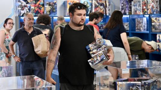 Bandai estrena en A Coruña The Gundam Base Rolling Pop-Up Tour, una experiencia itinerante que lleva el universo Gundam y Gunpla a distintas ciudades y grandes eventos de cultura pop de España. Su primera parada es en el marco de Viñetas desde o Atlántico, donde los fans pueden descubrir de cerca una experiencia inspirada en las tiendas oficiales Gundam Base.