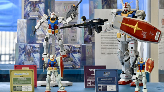 Bandai estrena en A Coruña The Gundam Base Rolling Pop-Up Tour, una experiencia itinerante que lleva el universo Gundam y Gunpla a distintas ciudades y grandes eventos de cultura pop de España. Su primera parada es en el marco de Viñetas desde o Atlántico, donde los fans pueden descubrir de cerca una experiencia inspirada en las tiendas oficiales Gundam Base.