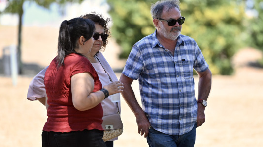 Los vecinos disfrutaron de una paella durante la sesión vermú