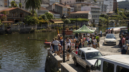 La cucaña causó, como siempre, gran expectación