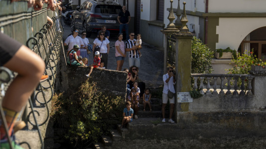 La cucaña causó, como siempre, gran expectación