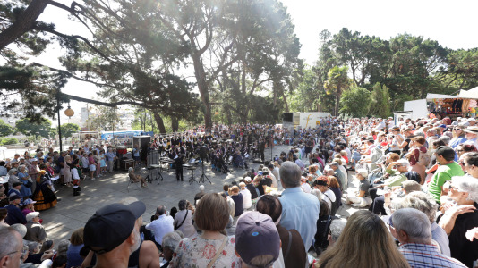 En su última jornada, la Romería de Santa Margarita presenta el concierto de la Banda Municipal de Música de A Coruña desde la Explanada Casa de las Ciencias, así como las actuaciones de Pansenfron, Son Galaico, Dervish, Herbamora y Mondra