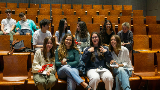 La UDC lleva adelante esta iniciativa europea de divulgación científica que transforma diferentes espacios de la ciudad en lugares de encuentro entre la investigación y la sociedad, con más de cuarenta actividades