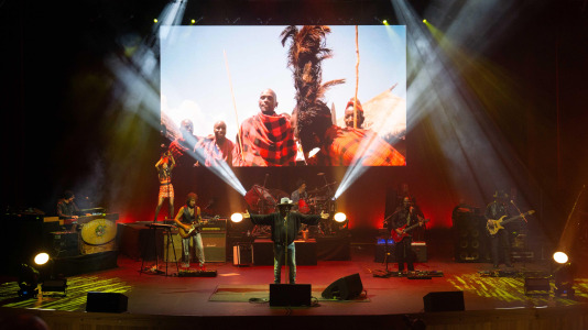 En el marco de su gira 'Overdose d'Amore Gold', con la que también está celebrando el 25 aniversario de uno de sus grandes hits, 'Baila', el artista italiano puso a bailar al Palacio de la Ópera
