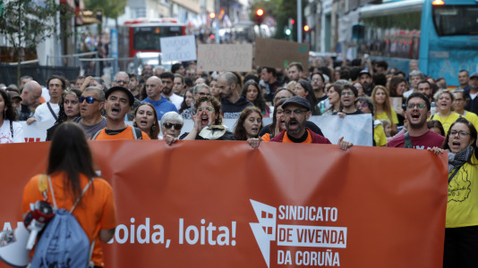 Alrededor de 1.000 personas marcharon por A Coruña
