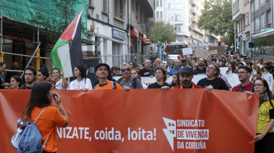 Alrededor de 1.000 personas marcharon por A Coruña