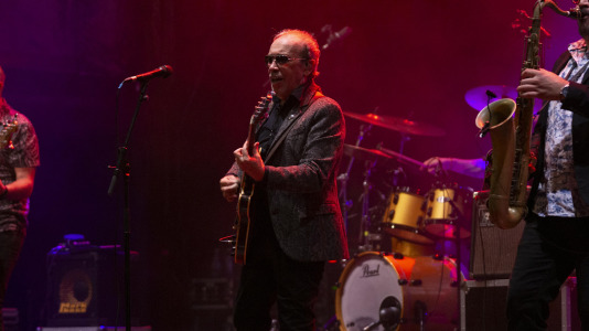 La primera noche de las festividades la amenizó Nacha Pop y Rafa Sánchez, de La Unión, en un concierto que no dejó a nadie indiferente