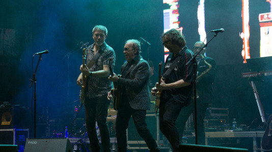 La primera noche de las festividades la amenizó Nacha Pop y Rafa Sánchez, de La Unión, en un concierto que no dejó a nadie indiferente