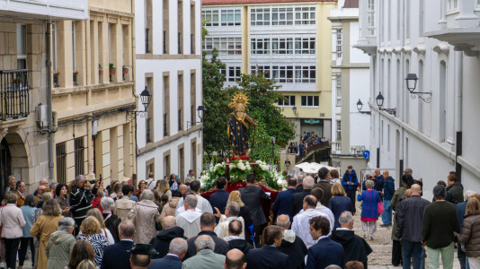 Desde la iglesia de Santo Domingo partió la patrona de la ciudad, la virgen del Rosario, en su tradicional procesión por las calles de la Ciudad Vieja
