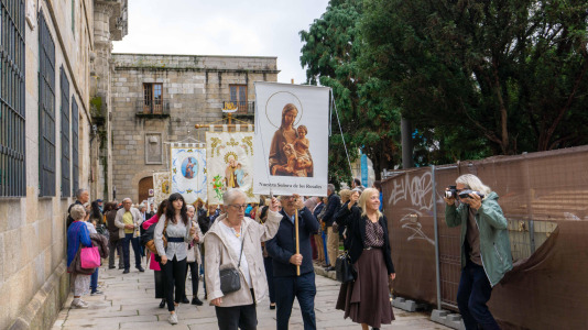 Desde la iglesia de Santo Domingo partió la patrona de la ciudad, la virgen del Rosario, en su tradicional procesión por las calles de la Ciudad Vieja