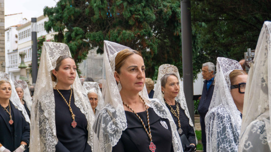 Desde la iglesia de Santo Domingo partió la patrona de la ciudad, la virgen del Rosario, en su tradicional procesión por las calles de la Ciudad Vieja