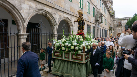 Desde la iglesia de Santo Domingo partió la patrona de la ciudad, la virgen del Rosario, en su tradicional procesión por las calles de la Ciudad Vieja