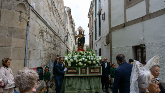 Desde la iglesia de Santo Domingo partió la patrona de la ciudad, la virgen del Rosario, en su tradicional procesión por las calles de la Ciudad Vieja