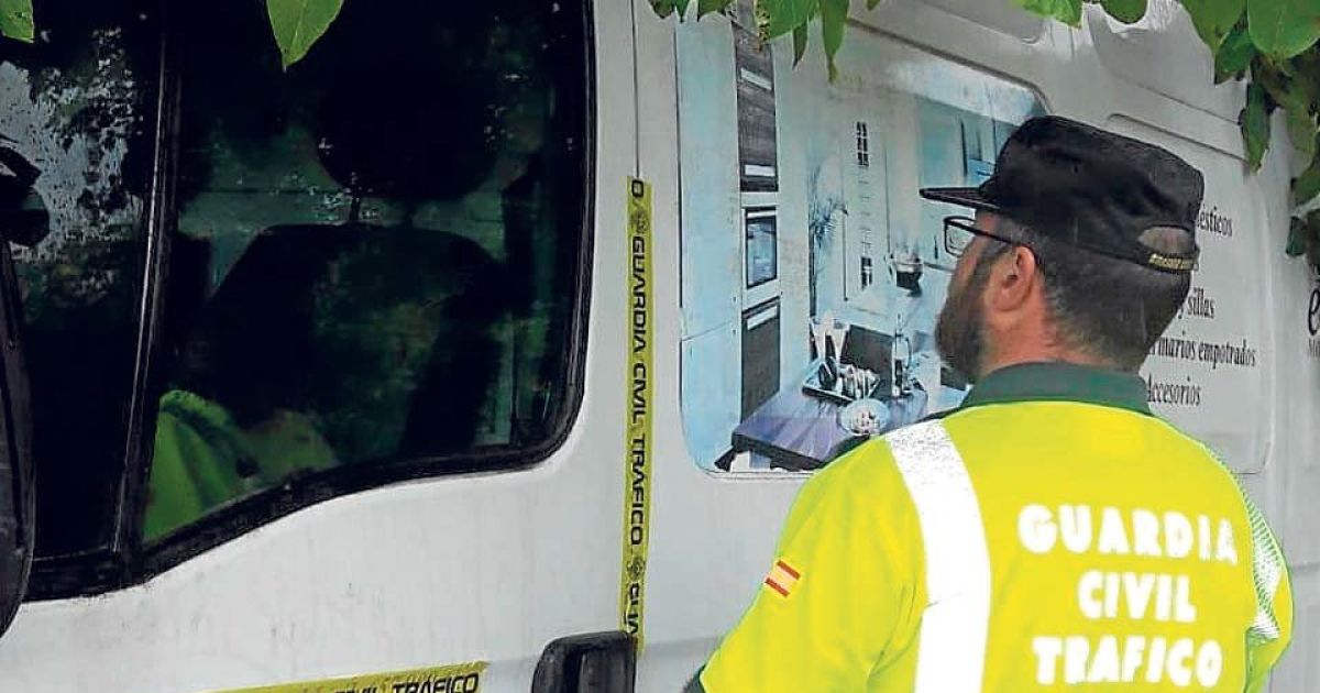Interceptan a un conductor de Sada ebrio y sin carné cuando regresaba ...