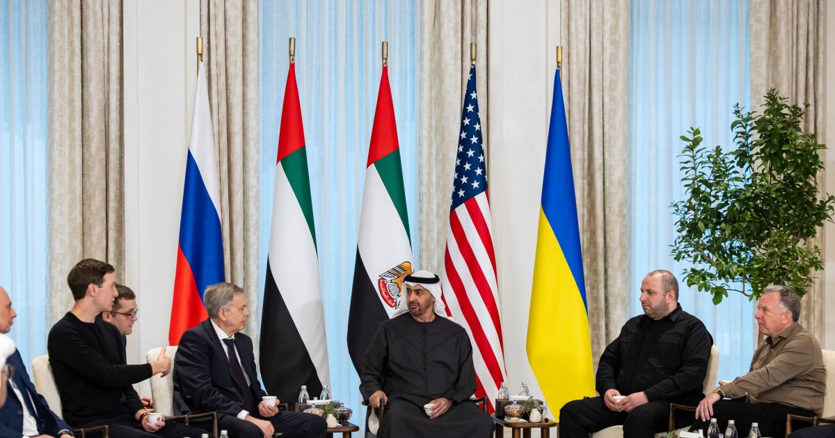 Ucrania, Rusia y Estados Unidos buscan la paz en Abu Dabi