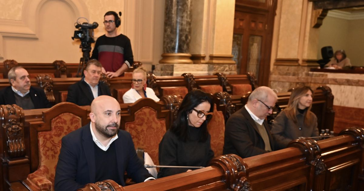 El pleno de A Coruña aprueba la nueva ordenanza de terrazas